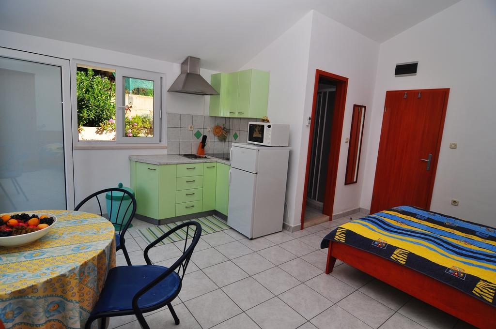 Apartments Livia Lastovo Habitación foto