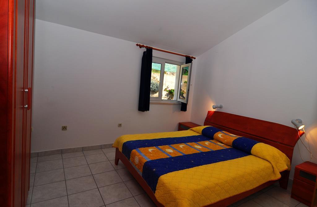 Apartments Livia Lastovo Habitación foto